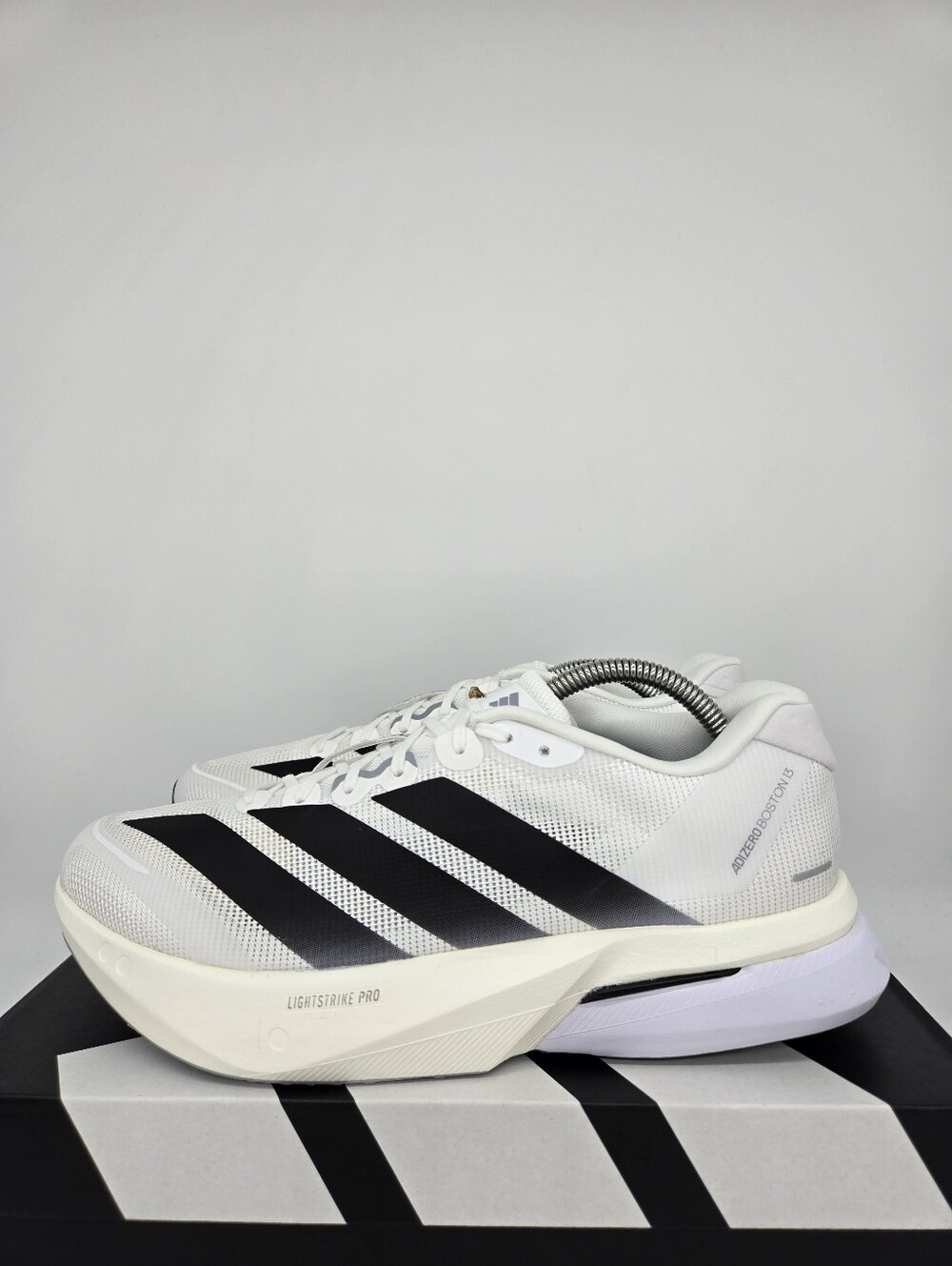 adidas Men's Adizero Boston 13 JS4939 White Black Dash Grey Shoes Size 9.5